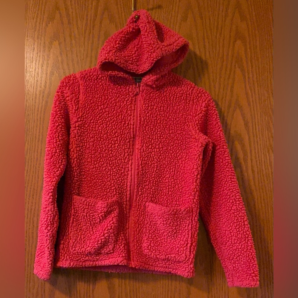Vibrant Red Puffer Jacket with Plush Texture